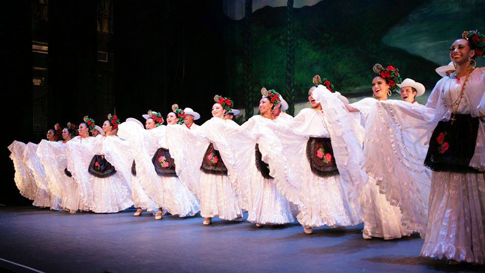 Folklorico Dancers