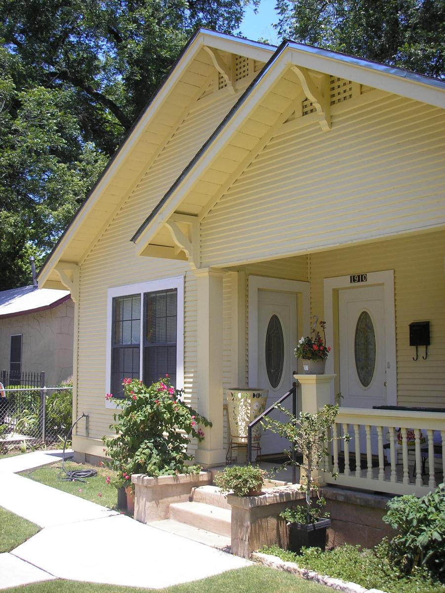 Picture of repaired home in Holly Neighborhood