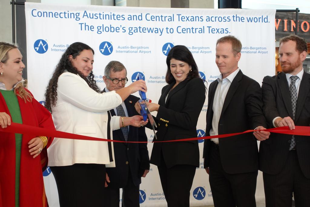 AUS CEO Ghizlane Badawi and Councilwoman Vanessa Fuentes cut the ribbon at the launch event