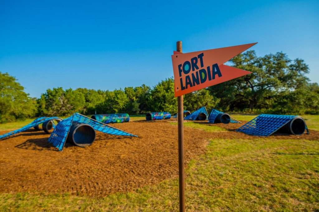 Fortlandia, photo by Ben Porter Fortlandia, photo by Ben Porter