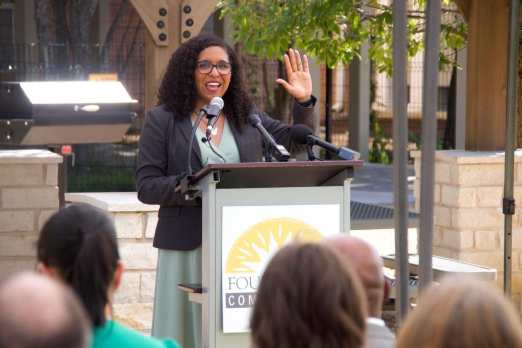 Candace Valenzuela, HUD Regional Administrator (Photo credit: Foundation Communities)