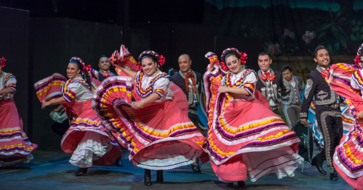 Folklorico dancers in colorful costumes