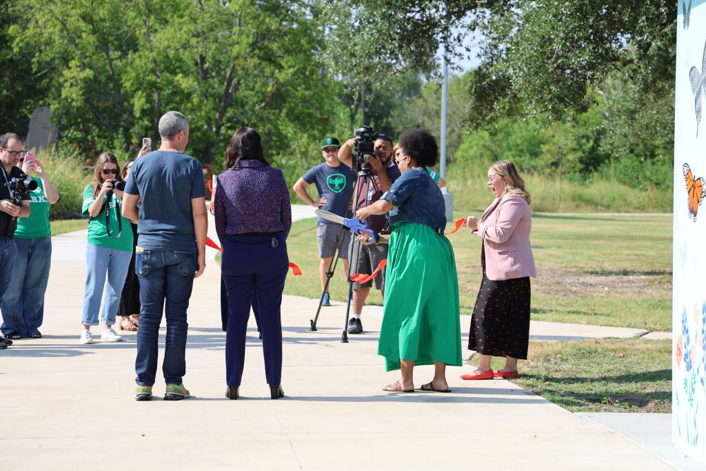 Ribbon Cutting at Bridge to Highland Neighborhood Park