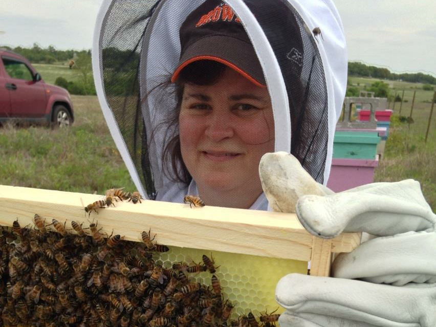 Local beekeeper shares how buying license plates helps honey bees