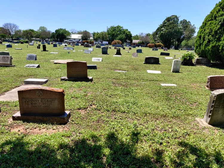 Open space next to headstone of Johnny Craft