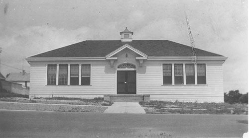 Image: First Austin Public Library Building at Guadalupe and 9th Street