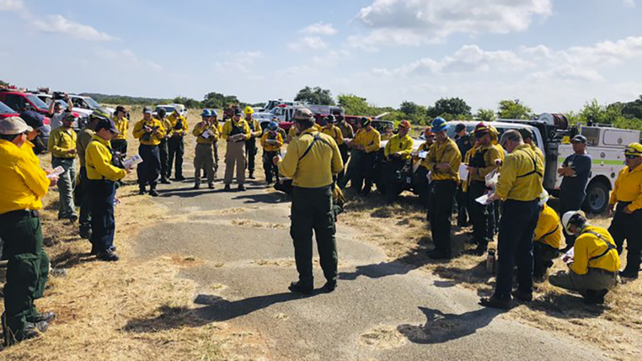 Interagency briefing prior to a burn