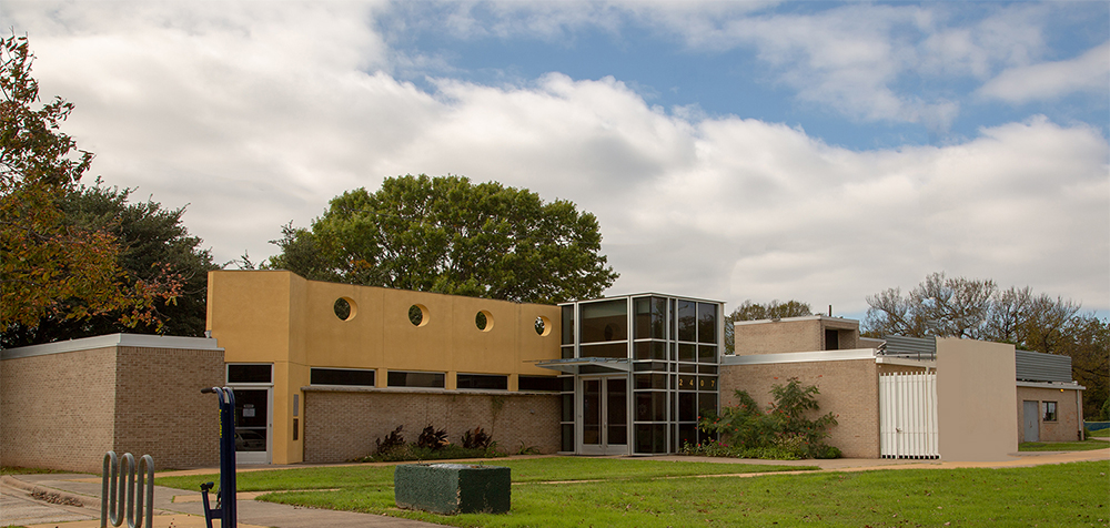 Metz Recreation Center image showing exterior