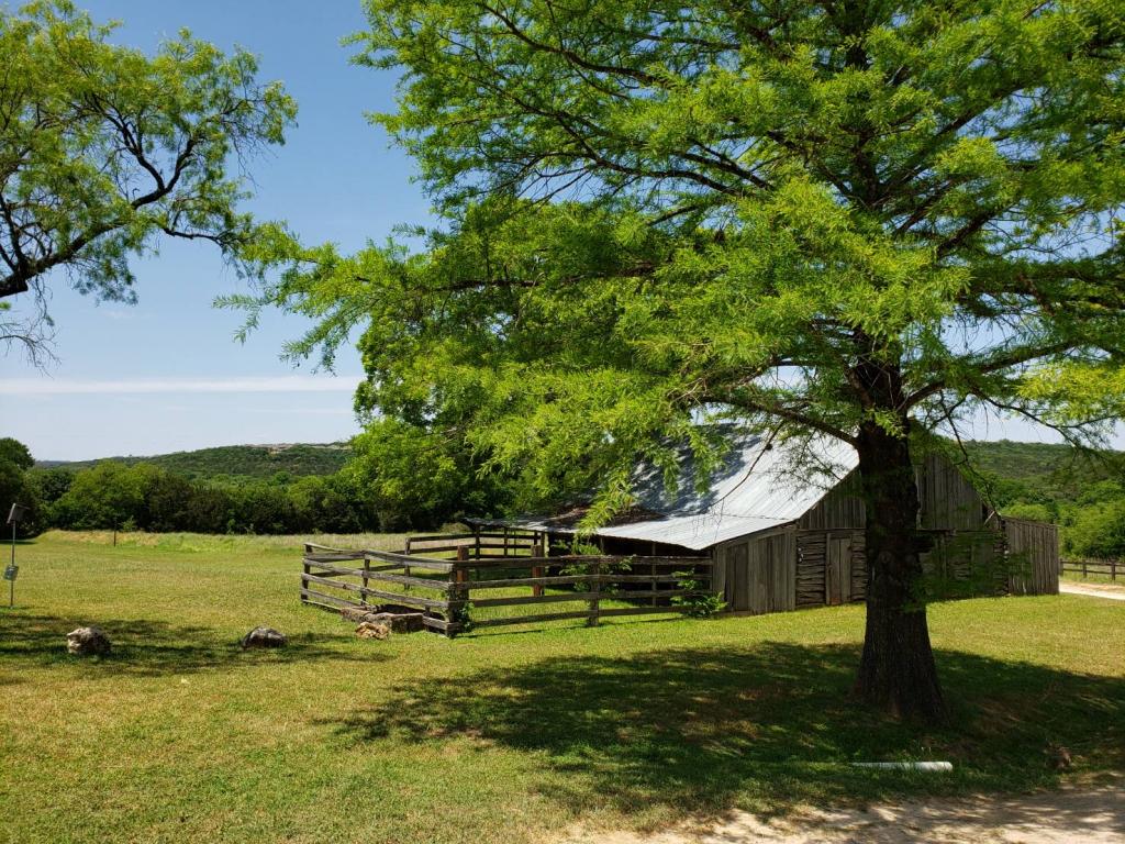 Commons Ford Ranch