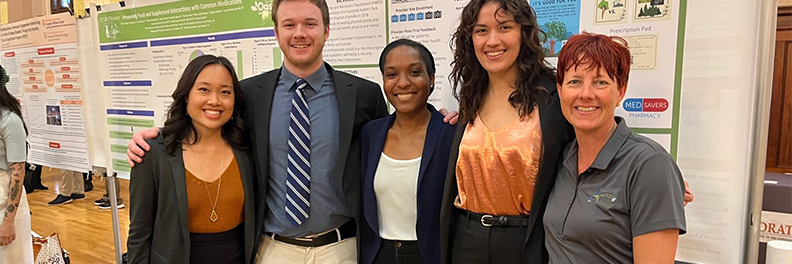 UT Pharmacy students poster presentation