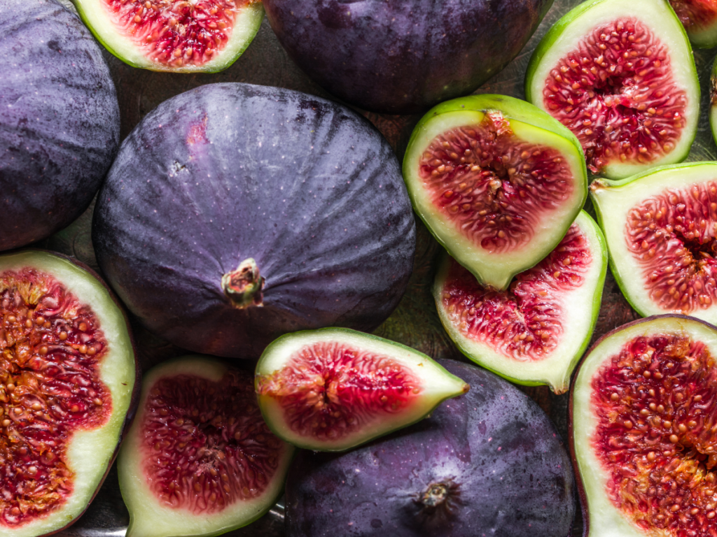 Image of figs cut open.